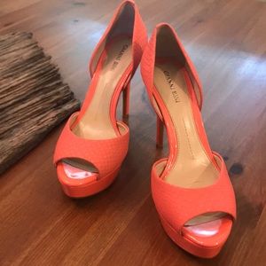 Gianni Bini Coral Leather Peep Toe Heels Size 8.5M